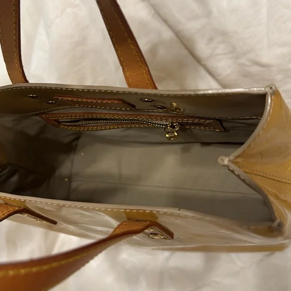 Louis Vuitton Bag Reade Monogram Vernis Pm Yellow/Gold Patent Leather Tote Small - Picture 5 of 13